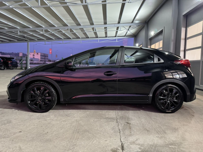 Honda Civic 120ps* 6ск* НАВИ* КОЖА* КАМЕРА* , снимка 2 - Автомобили и джипове - 52709522