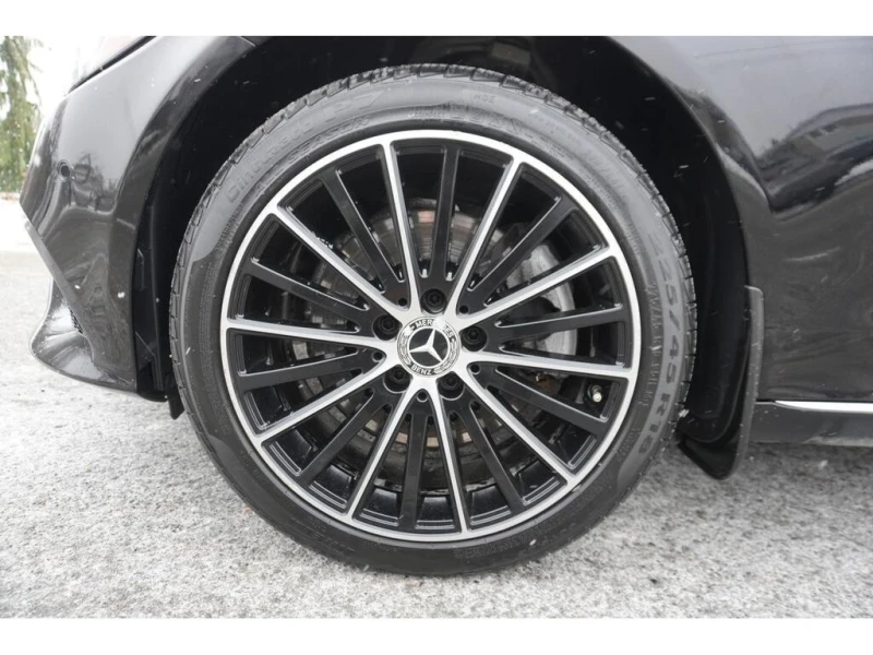 Mercedes-Benz C 300 * АВТО КРЕДИТ* ЦЕНА ДО БГ * СЕРВИЗНА ИСТОРИЯ * , снимка 8 - Автомобили и джипове - 52827345