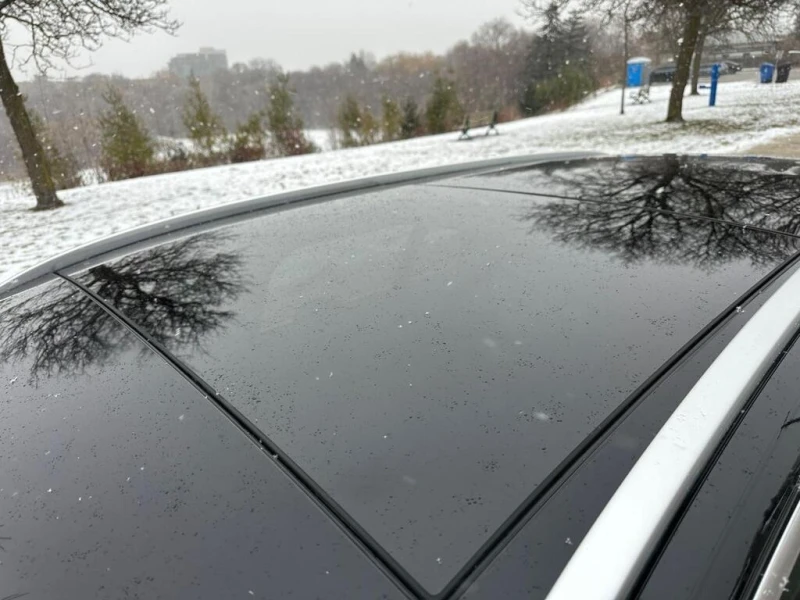 Mercedes-Benz C 300 * АВТО КРЕДИТ* ЦЕНА ДО БГ * СЕРВИЗНА ИСТОРИЯ * , снимка 7 - Автомобили и джипове - 52827345