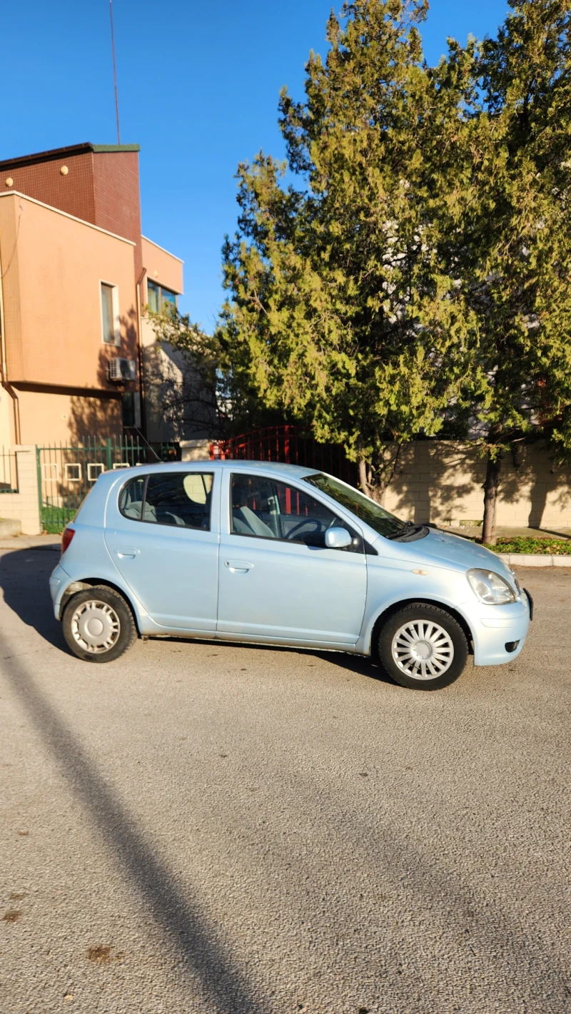 Toyota Yaris 1.3 Vvti, снимка 3 - Автомобили и джипове - 53240730