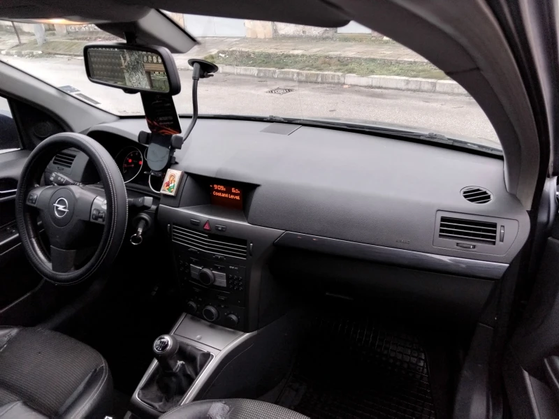 Opel Astra 1.6i.105k+ КЛИМА + ГАЗ ИНЖЕКЦИОН. 2005г , снимка 12 - Автомобили и джипове - 53328528