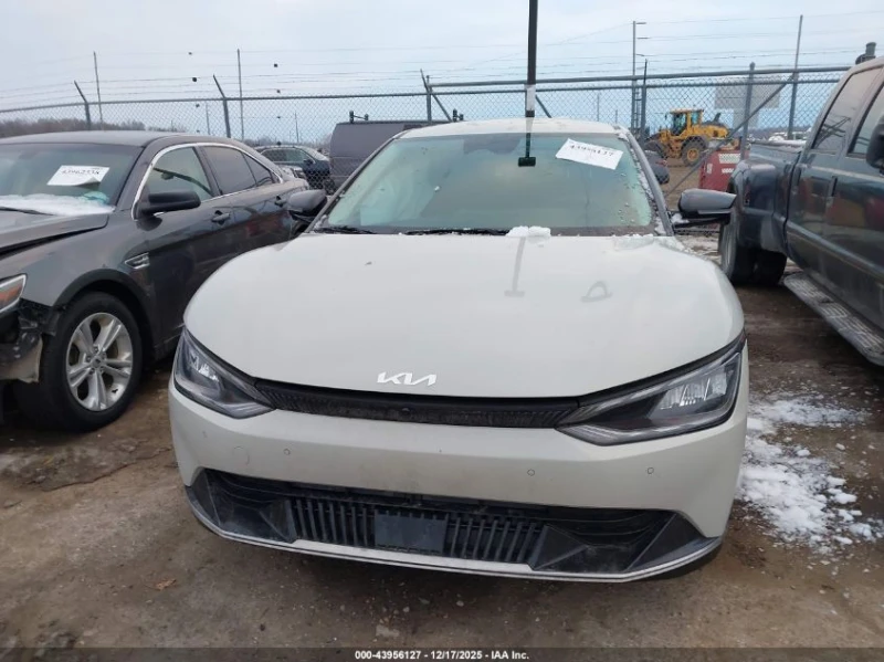 Kia EV6 WIND AWD 320кс, снимка 11 - Автомобили и джипове - 53342957