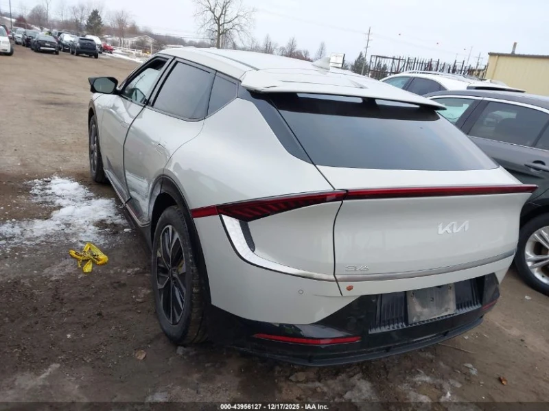 Kia EV6 WIND AWD 320кс, снимка 3 - Автомобили и джипове - 53342957
