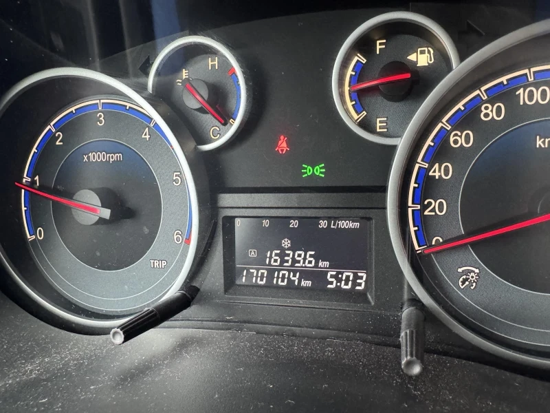 Suzuki SX4, снимка 11 - Автомобили и джипове - 53594467