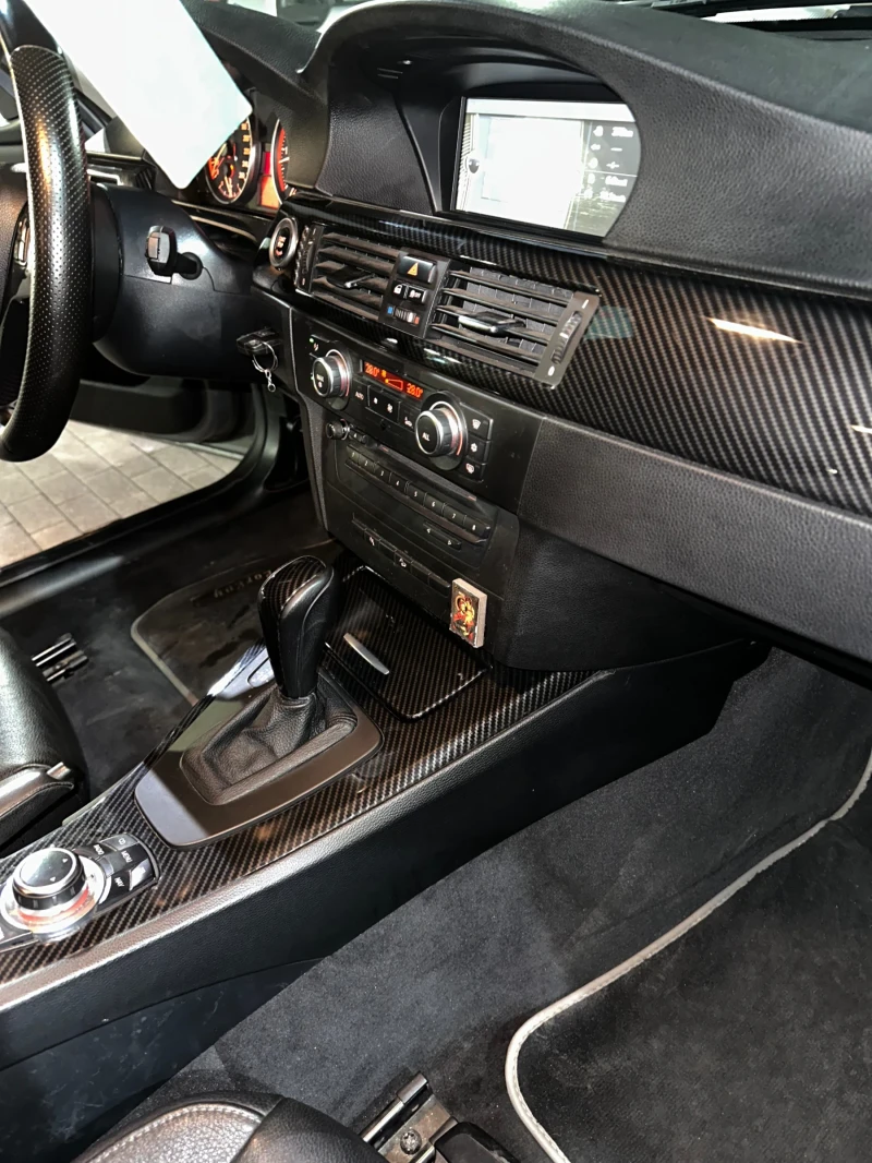 BMW 330, снимка 11 - Автомобили и джипове - 53597963