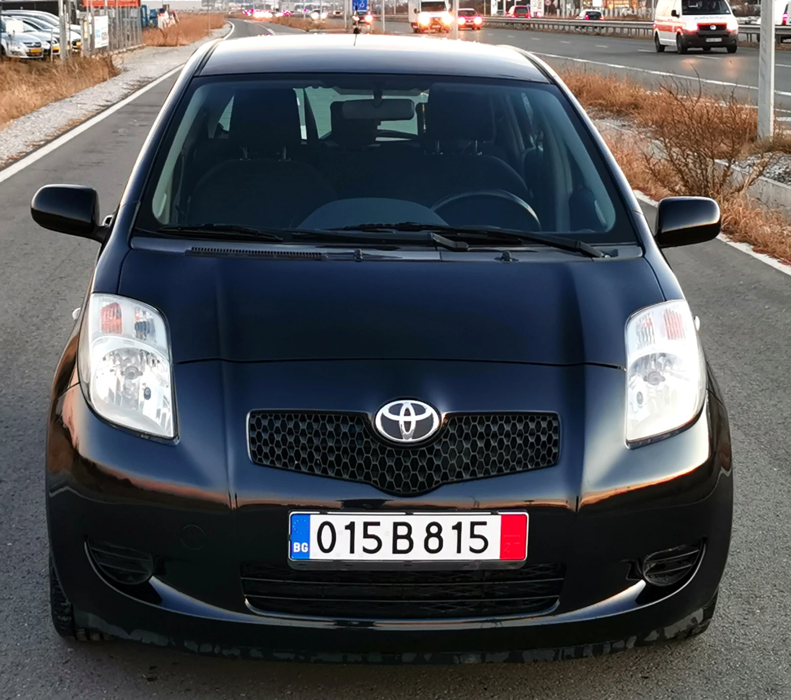 Toyota Yaris 1.4 d4d 90ps - изображение 2