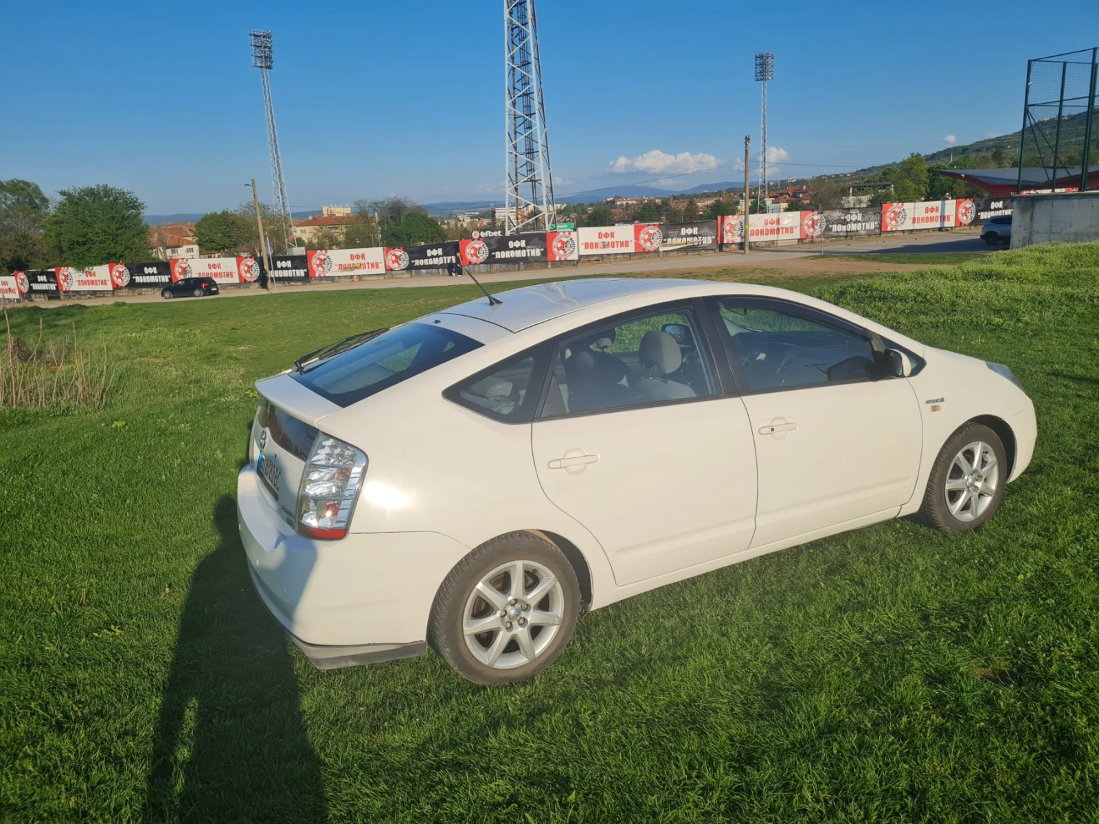 Toyota Prius  - изображение 2