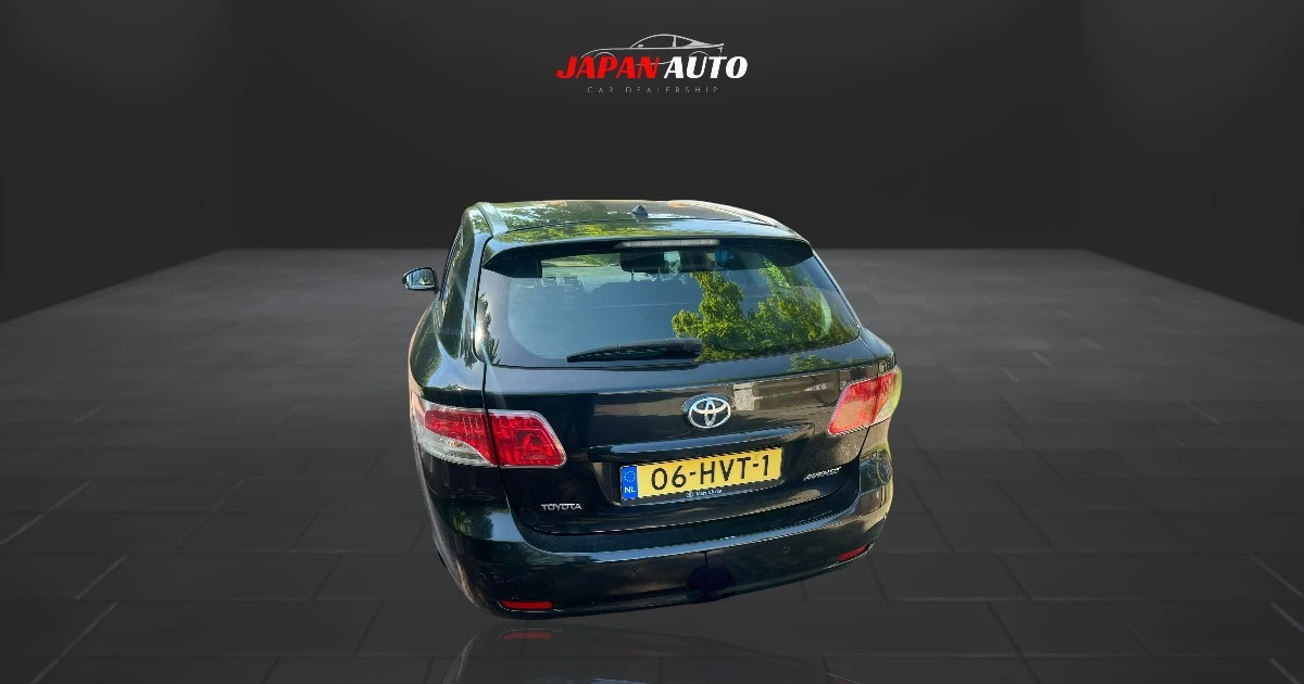 Toyota Avensis 1.8 VVT-I 147hp С ГАРАНЦИЯ! Очакван внос!  - изображение 4