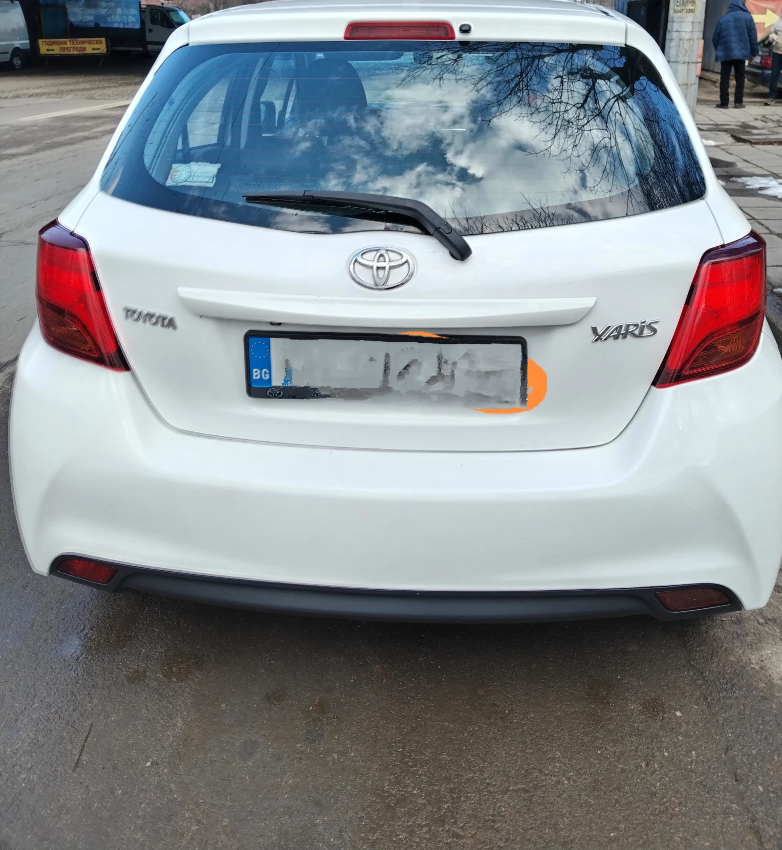 Toyota Yaris  - изображение 8