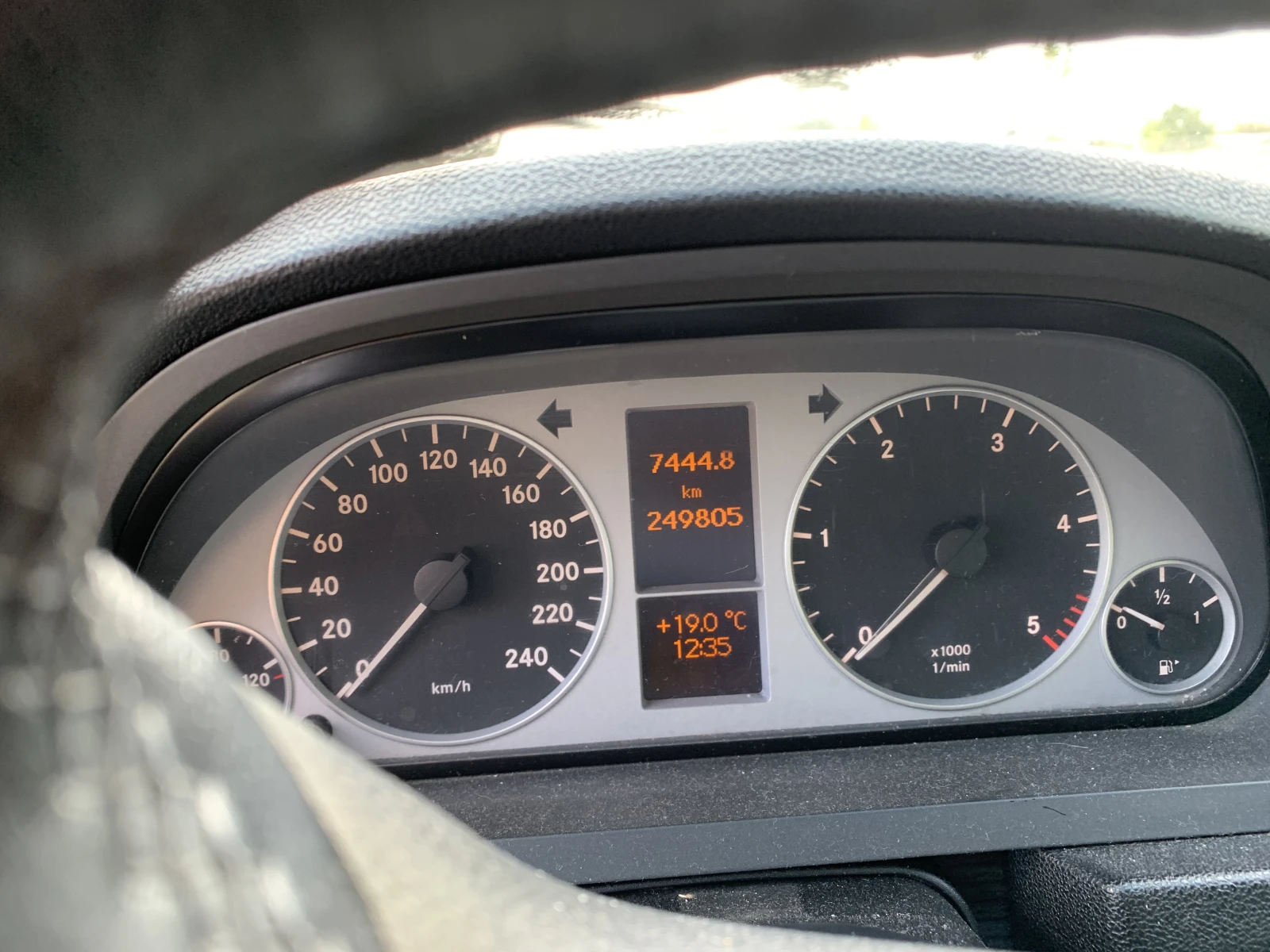 Mercedes-Benz B 180  - изображение 5