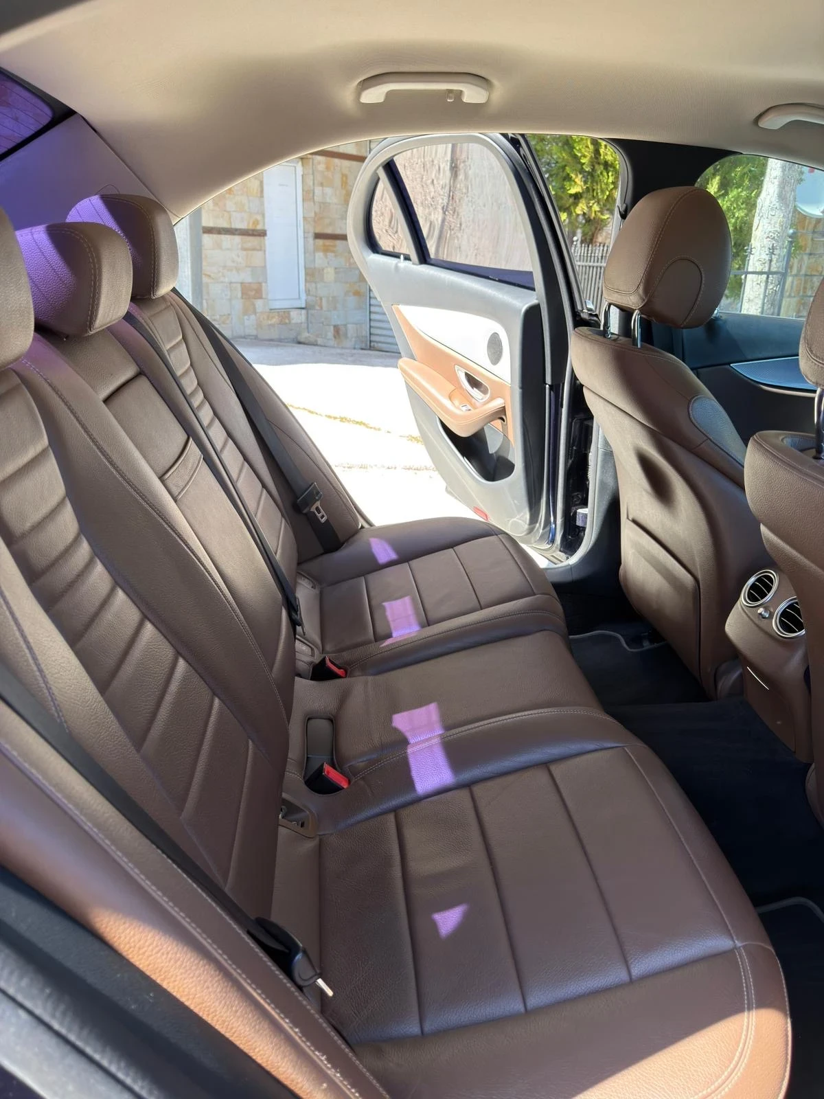 Mercedes-Benz E 220  4 MATIC -Спорт Пакет, снимка 7 - Автомобили и джипове - 54034504