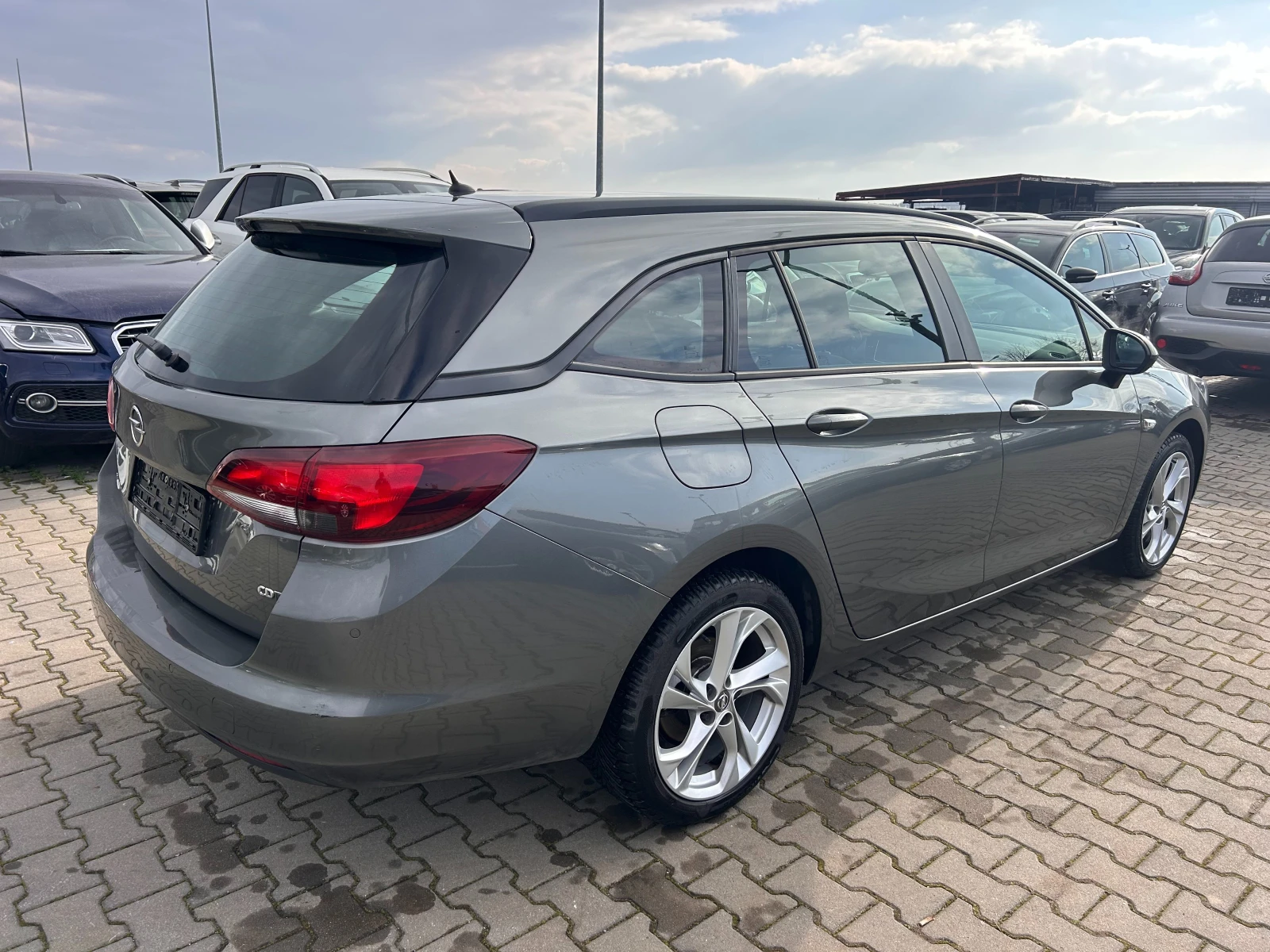 Opel Astra 1.6CDTI NAVI EURO 6 - изображение 6
