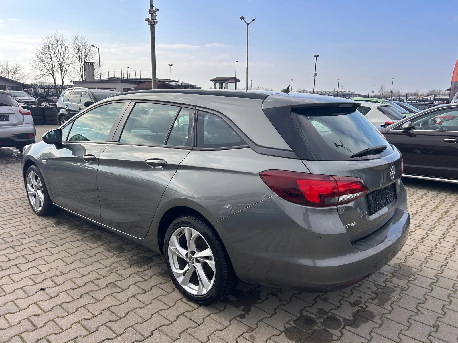 Opel Astra 1.6CDTI NAVI EURO 6 - изображение 8
