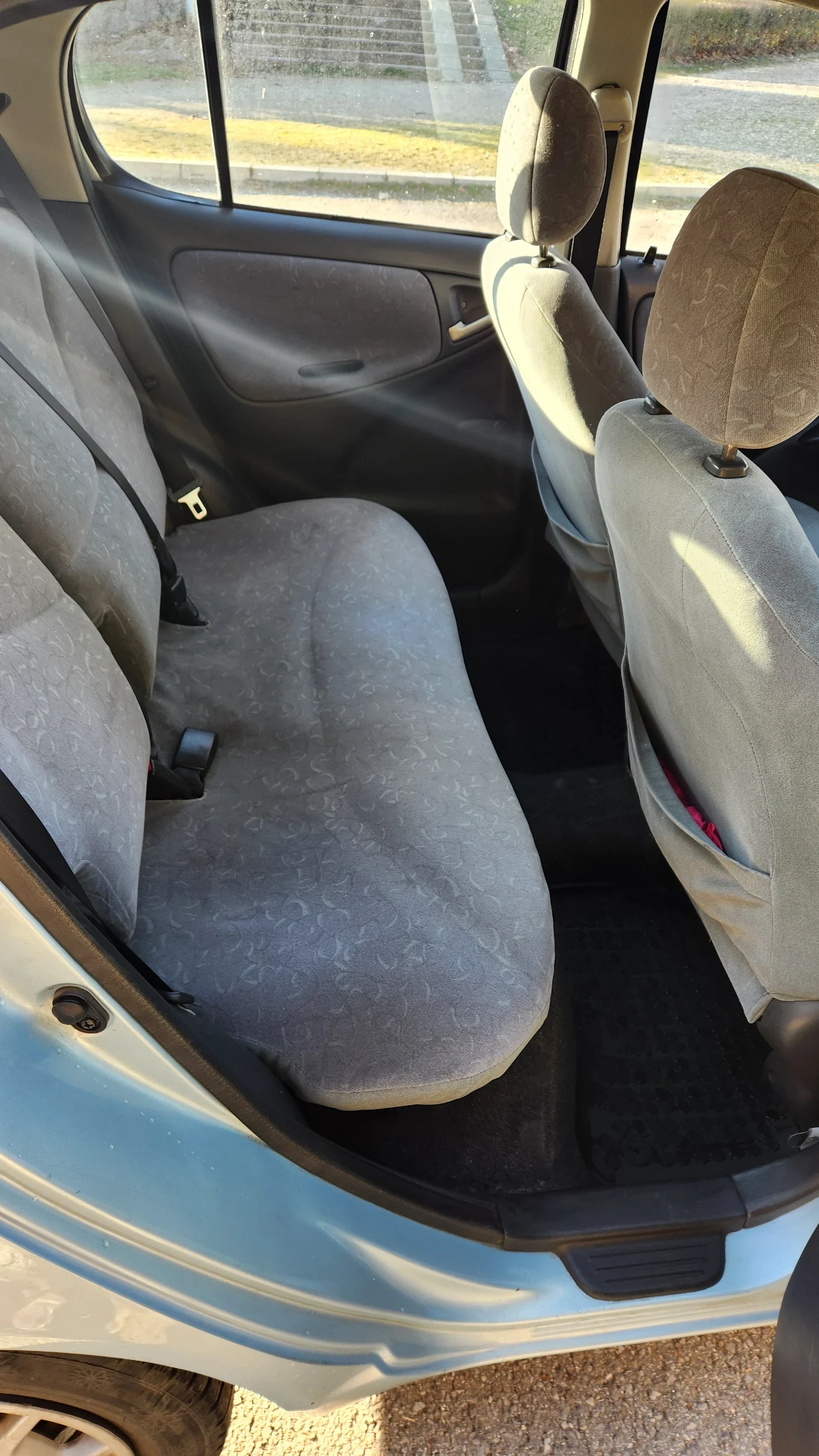 Toyota Yaris 1.3 Vvti - изображение 8