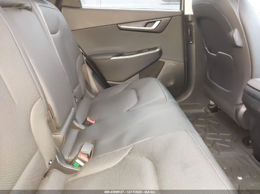 Kia EV6 WIND AWD 320кс - изображение 8