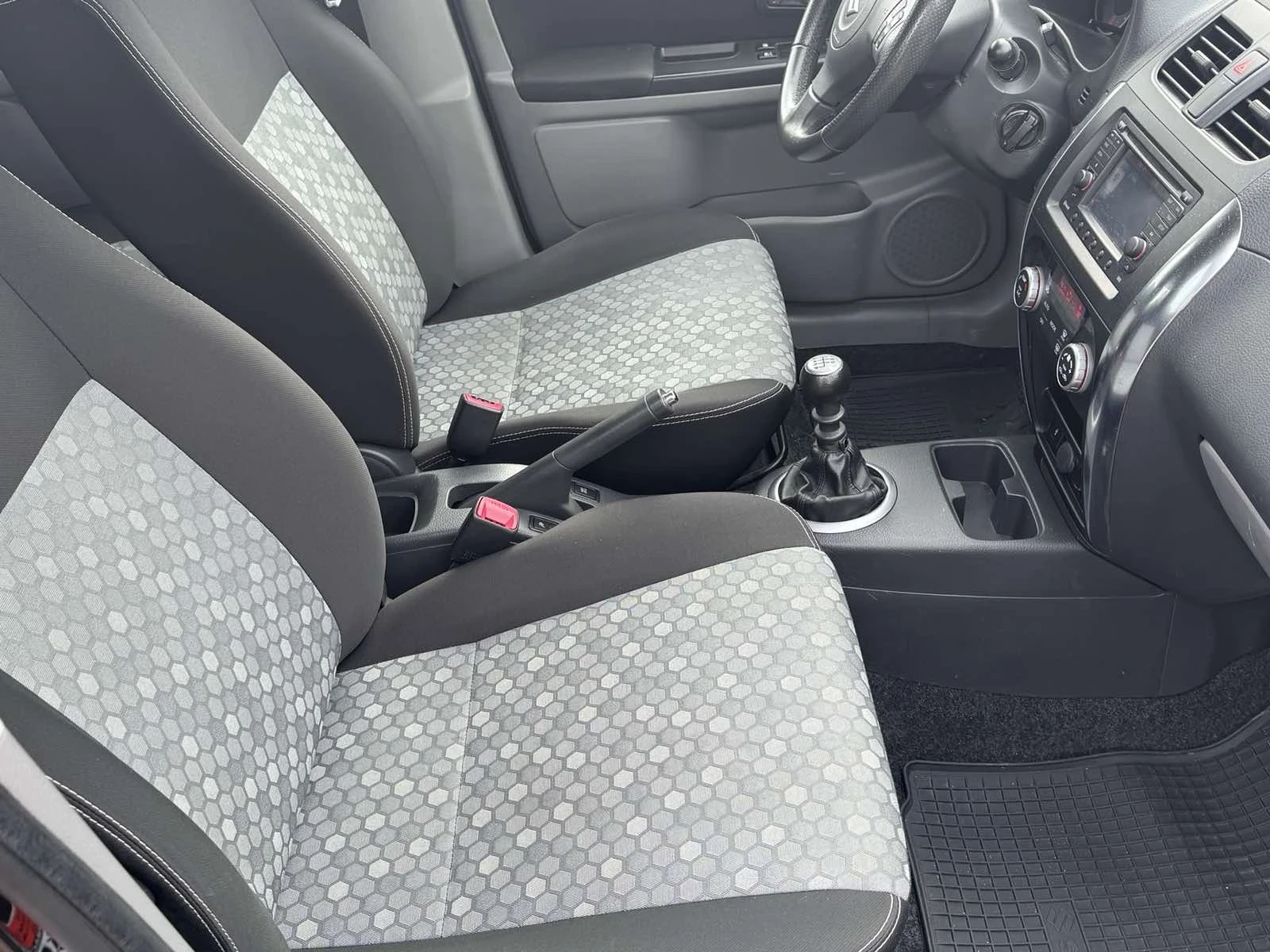 Suzuki SX4 | Mobile.bg � ����������� 12