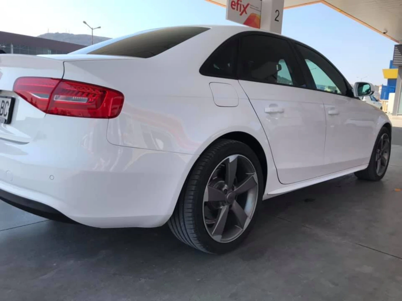 Audi A4 2.0 Sline, снимка 3 - Автомобили и джипове - 53909098