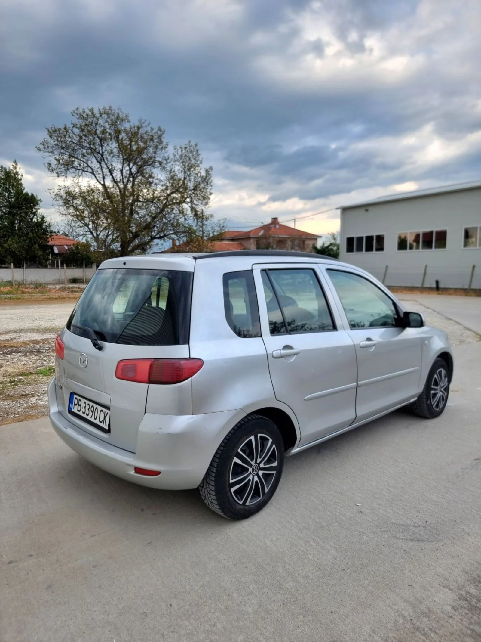 Mazda 2 1.6, снимка 5 - Автомобили и джипове - 54257812