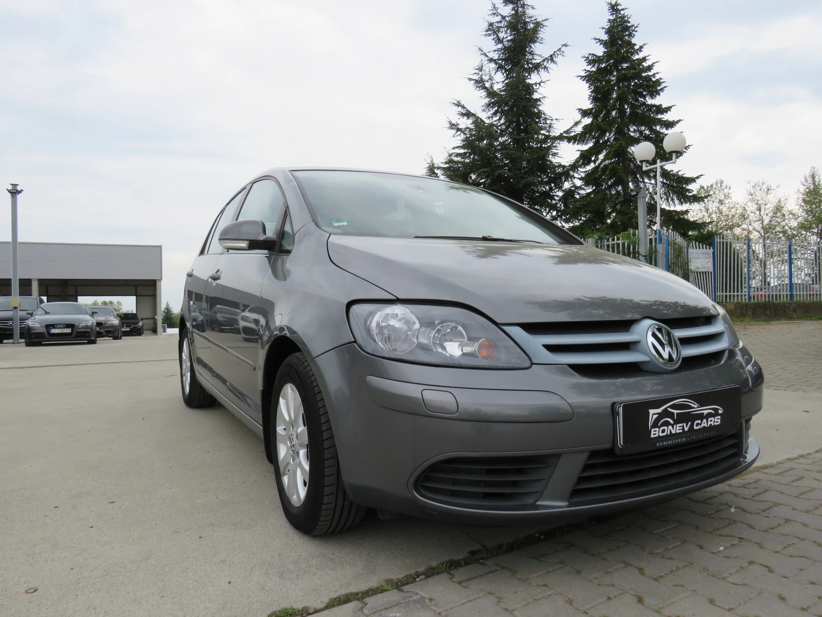 VW Golf Plus РЪЧКА 1.6 БЕНЗИН, снимка 3 - Автомобили и джипове - 54507911