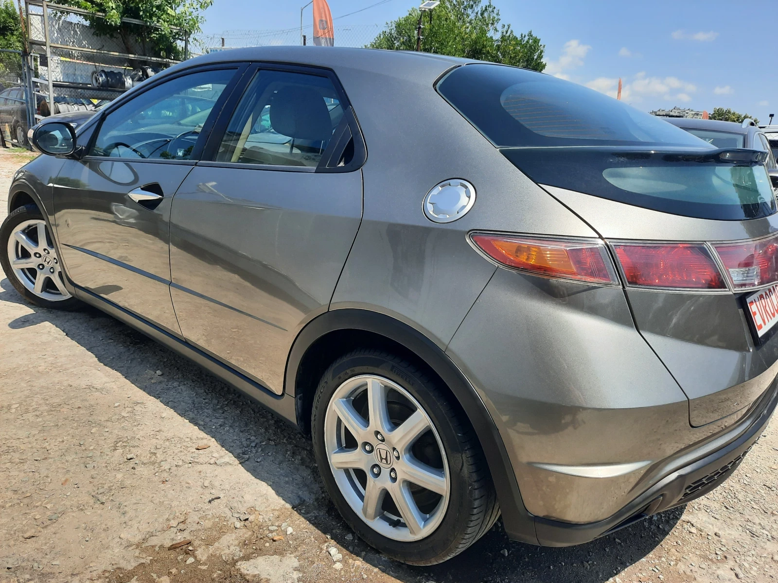 Honda Civic 1.8i NAVI FUL, снимка 4 - Автомобили и джипове - 55353906