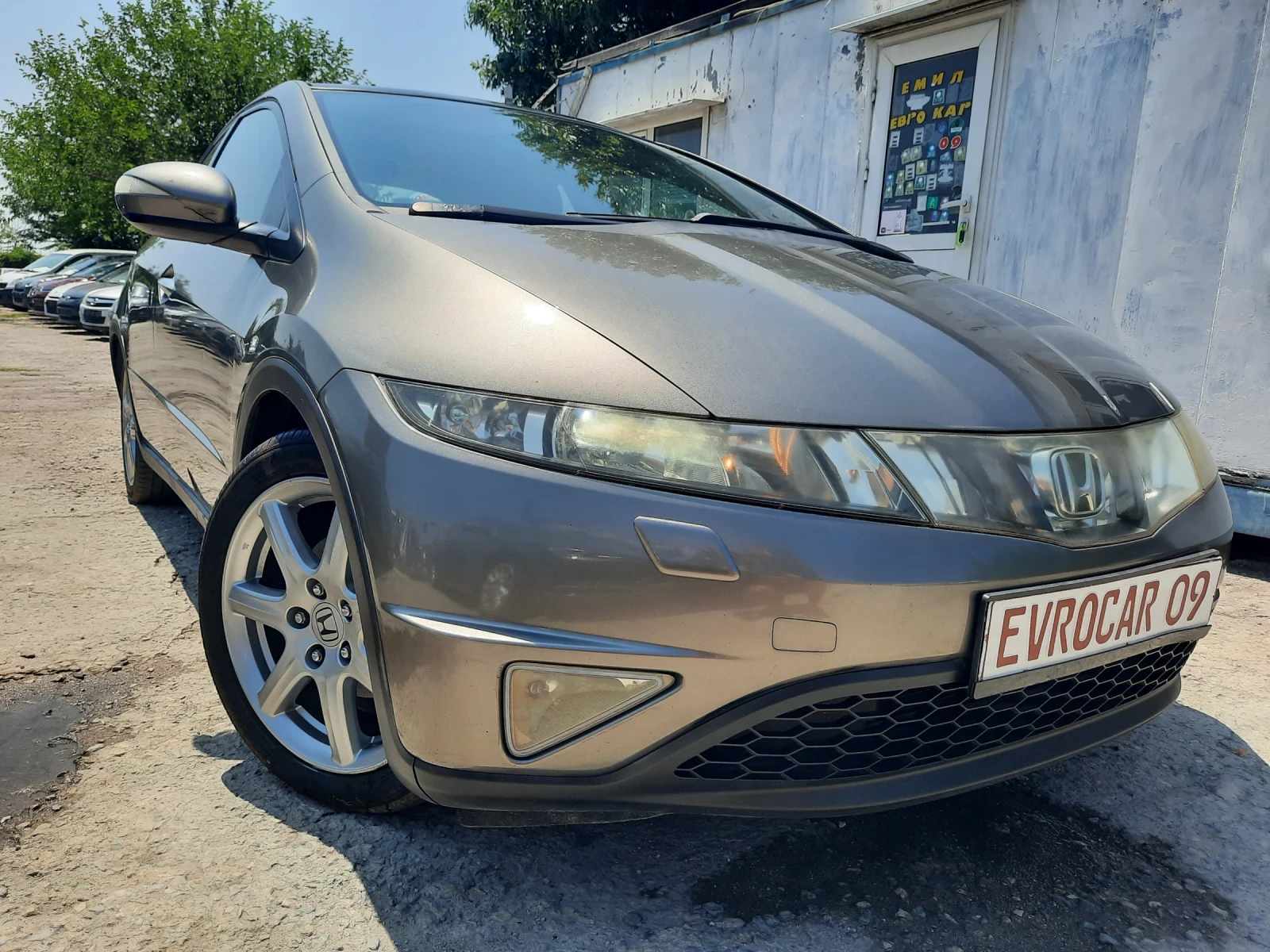 Honda Civic 1.8i NAVI FUL, снимка 2 - Автомобили и джипове - 55353906