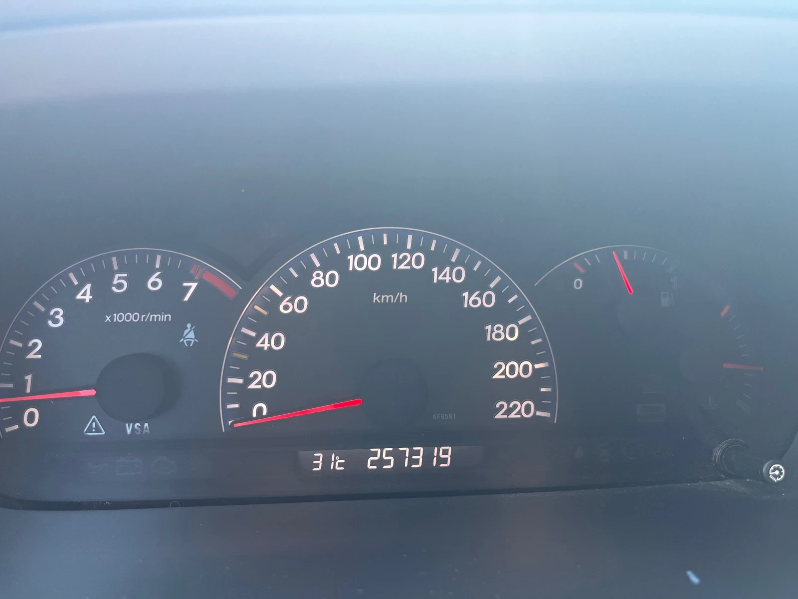 Honda Fr-v 1.8i Facelift, снимка 7 - Автомобили и джипове - 55386093