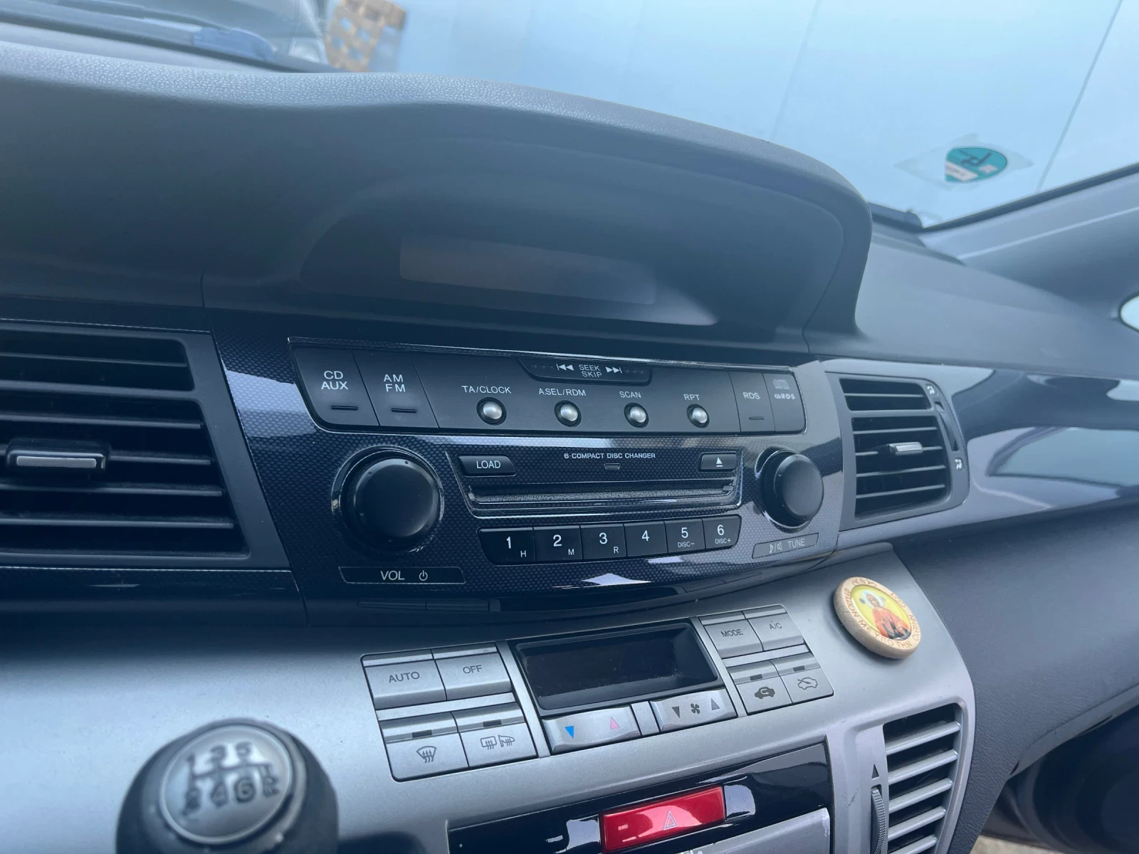 Honda Fr-v 1.8i Facelift, снимка 10 - Автомобили и джипове - 55386093