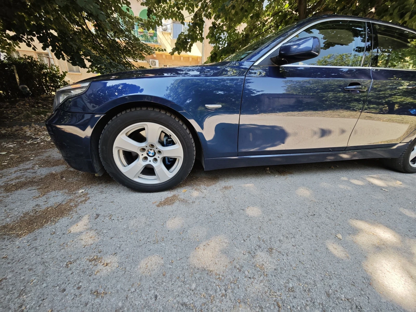 BMW 520, снимка 6 - Автомобили и джипове - 55446250