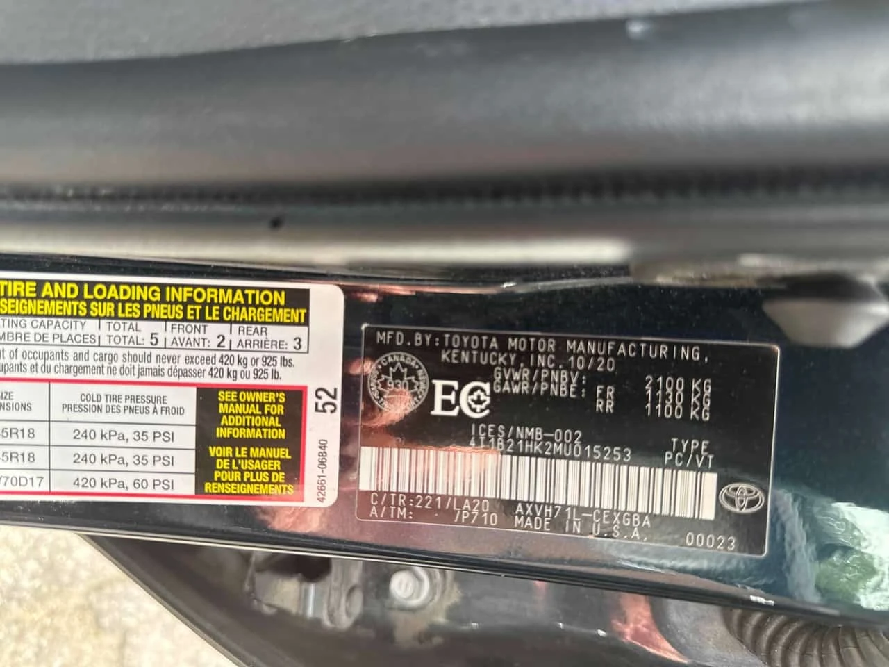 Toyota Camry * Hybrid * CARFAX * ОПЦИЯ ЗА ФИНАНСИРАНЕ, снимка 10 - Автомобили и джипове - 55754316