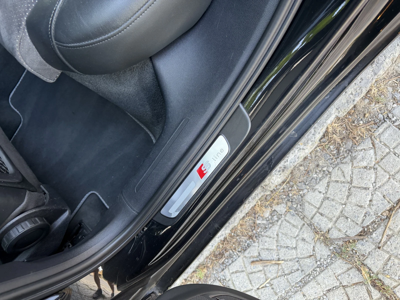 Audi A4 2.0 TDI S-line * 177 * Facelift, снимка 4 - Автомобили и джипове - 55944054