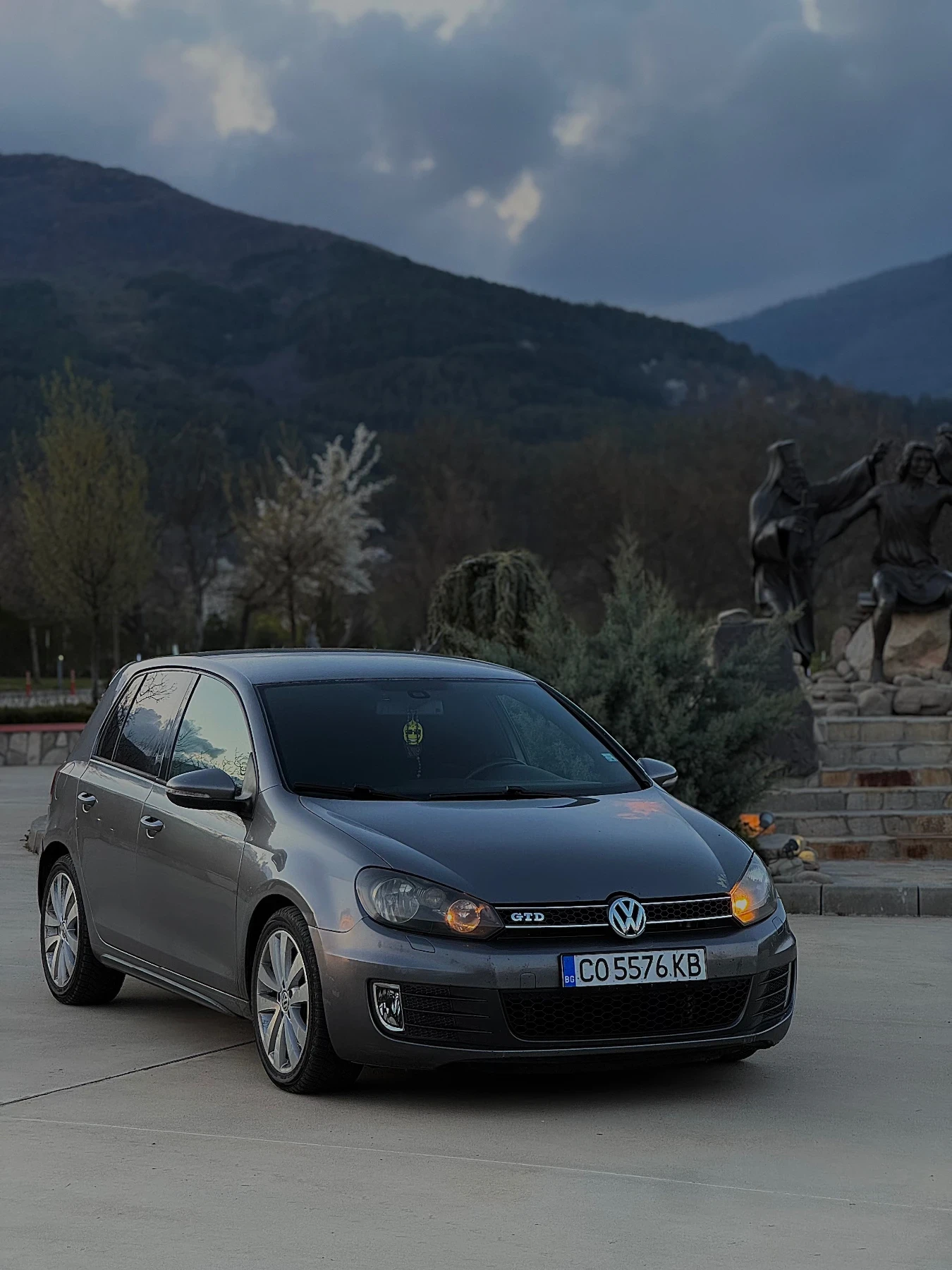 VW Golf, снимка 7 - Автомобили и джипове - 56138126