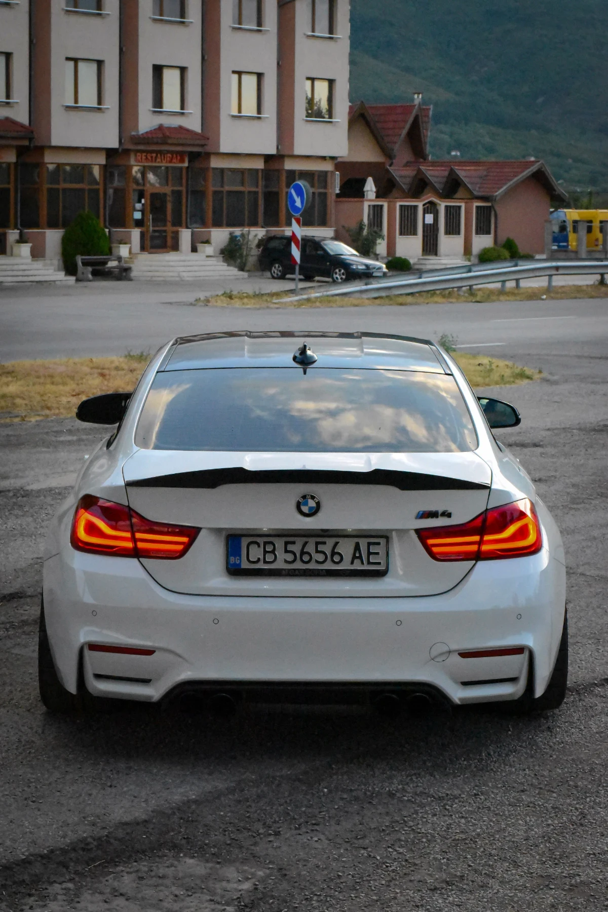 BMW M4, снимка 7 - Автомобили и джипове - 56252212