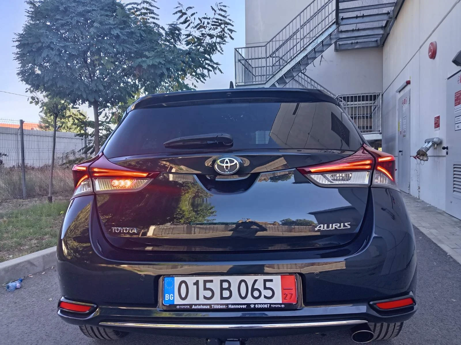 Toyota Auris !!! Benzin !!!Panorama !!!Evro6!!!, снимка 4 - Автомобили и джипове - 56335967