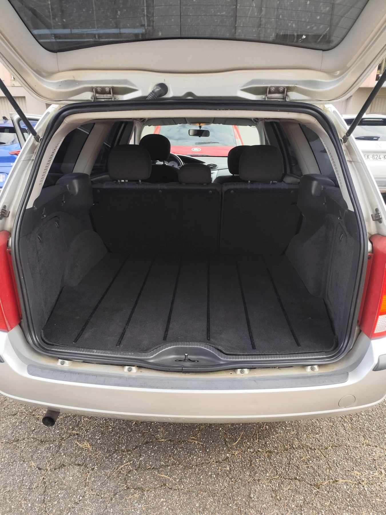 Ford Focus 1.6i zetec , снимка 7 - Автомобили и джипове - 56360184