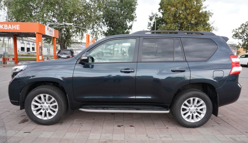 Toyota Land cruiser 6 + 1, снимка 4 - Автомобили и джипове - 47356572