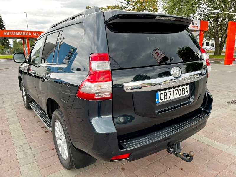 Toyota Land cruiser 6 + 1, снимка 5 - Автомобили и джипове - 47356572