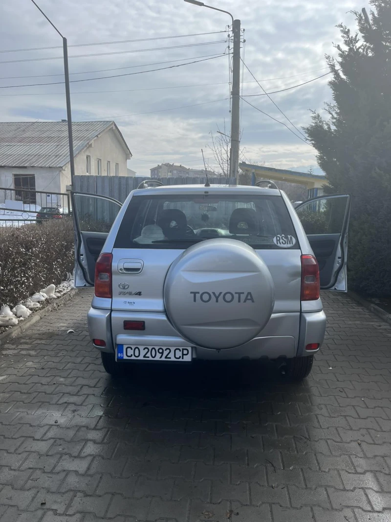 Toyota Rav4 2.0 D4D 116 кс., снимка 12 - Автомобили и джипове - 48949446