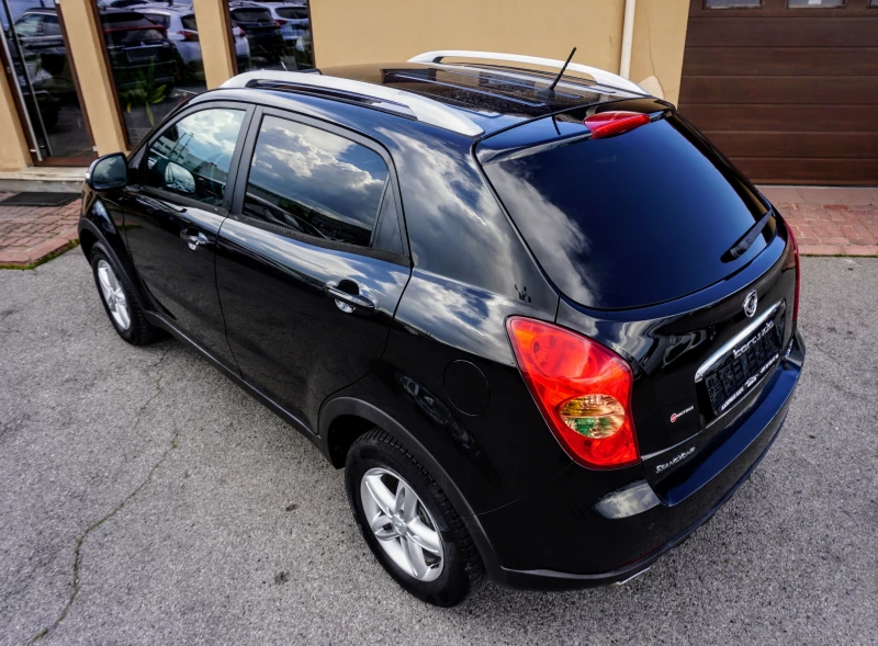 SsangYong Korando 2.0 E-XDI CLASSY AWD, снимка 4 - Автомобили и джипове - 50006731