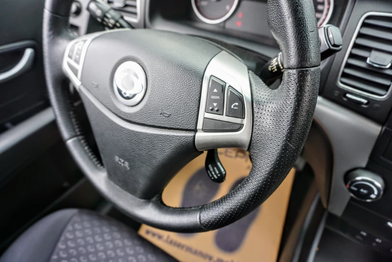 SsangYong Korando 2.0 E-XDI CLASSY AWD, снимка 7 - Автомобили и джипове - 50006731