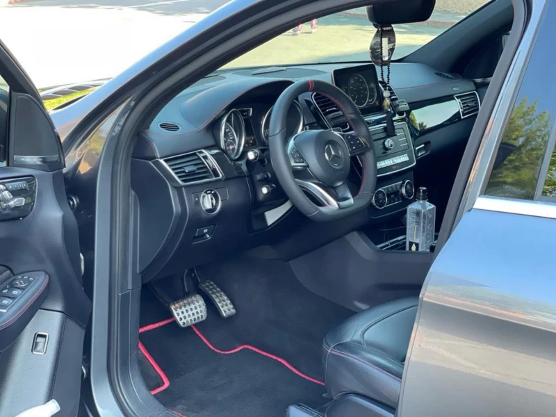Mercedes-Benz GLE 350 AMG Packet Обслужена, снимка 3 - Автомобили и джипове - 52471516