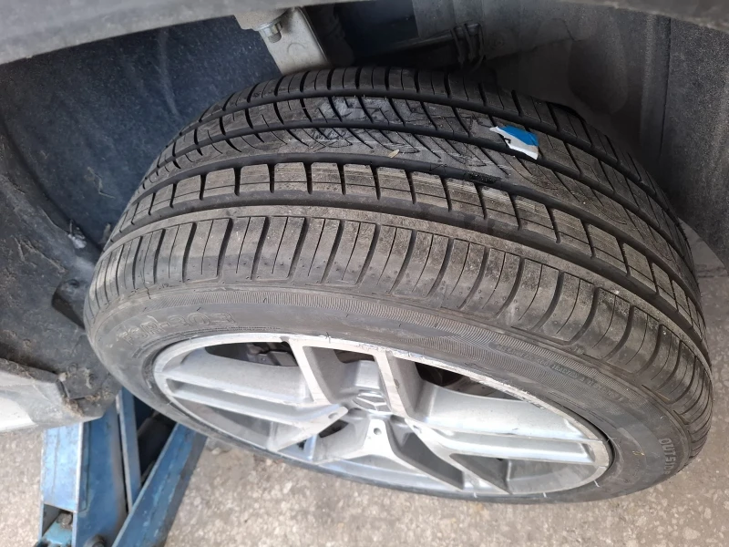 Mercedes-Benz GLE 350 AMG Packet Обслужена, снимка 13 - Автомобили и джипове - 52471516