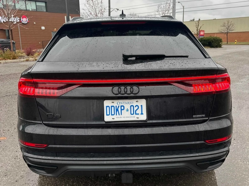 Audi Q8 Progressiv  CARFAX, снимка 4 - Автомобили и джипове - 52535821