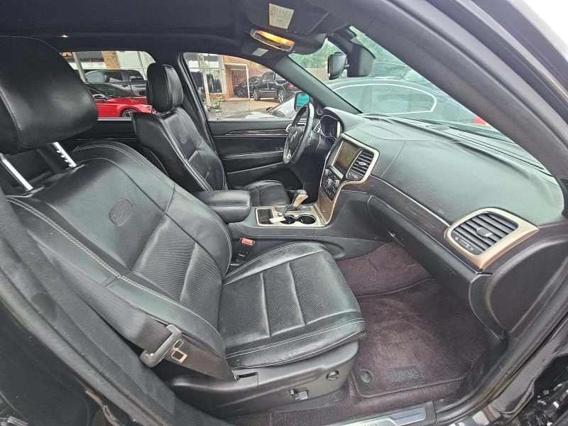 Jeep Grand cherokee Overland, снимка 8 - Автомобили и джипове - 52997582