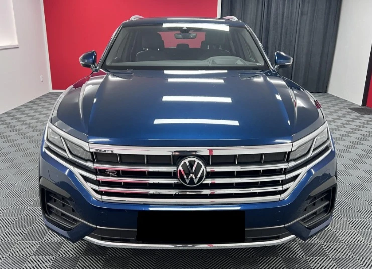 VW Touareg 3.0 TDI R-Line 4WD - изображение 2