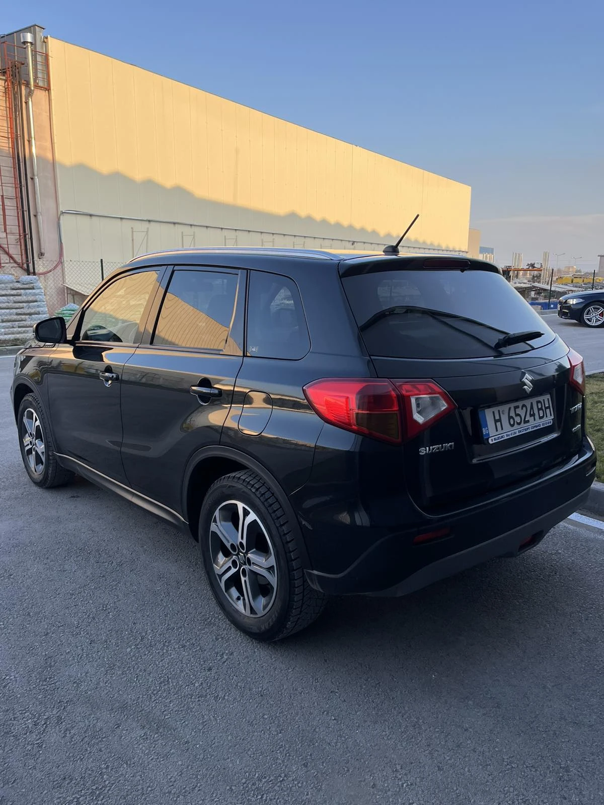 Suzuki Vitara 1.6i allgrip 4x4 - изображение 7