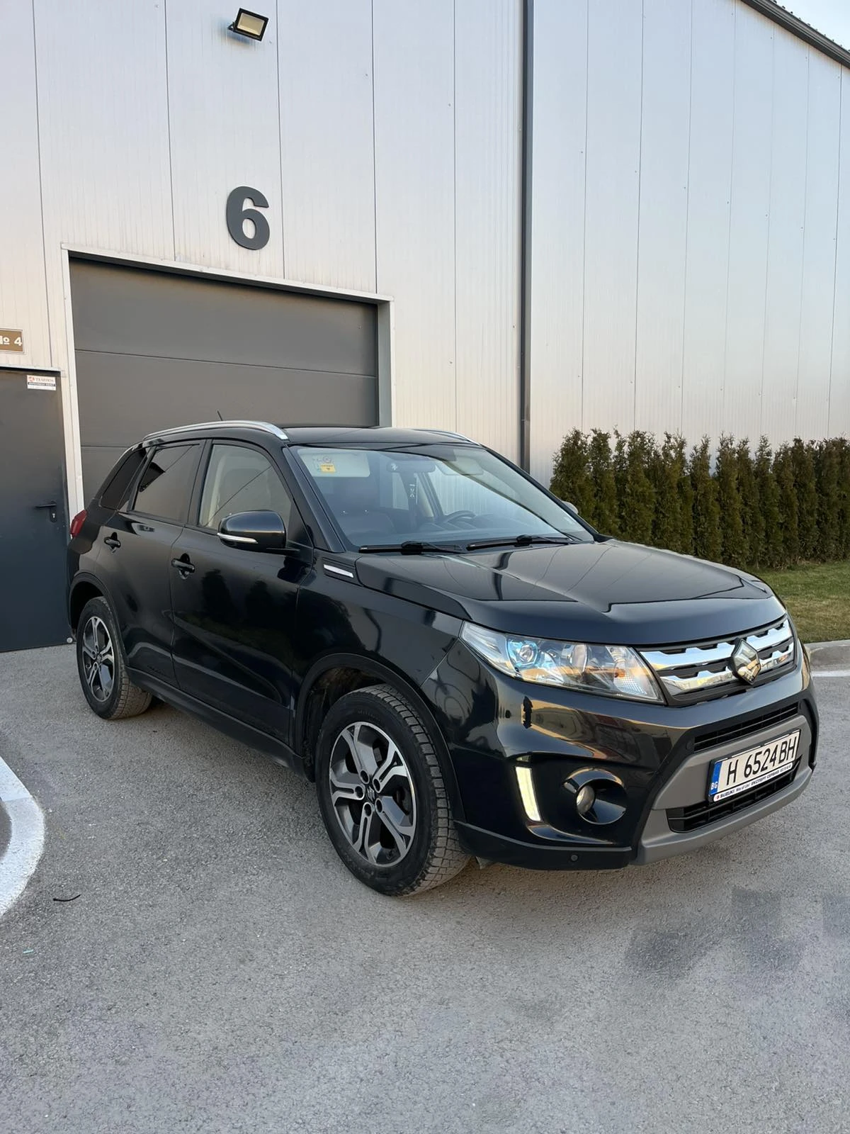 Suzuki Vitara 1.6i allgrip 4x4 - изображение 3