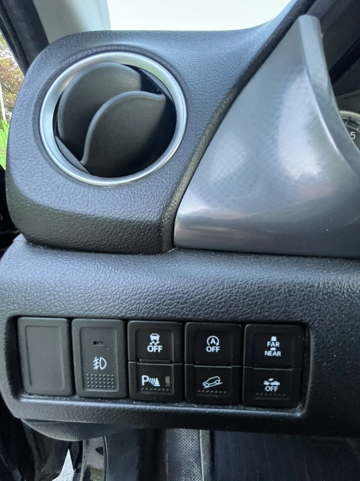 Suzuki Vitara 1.6i allgrip 4x4 - изображение 9