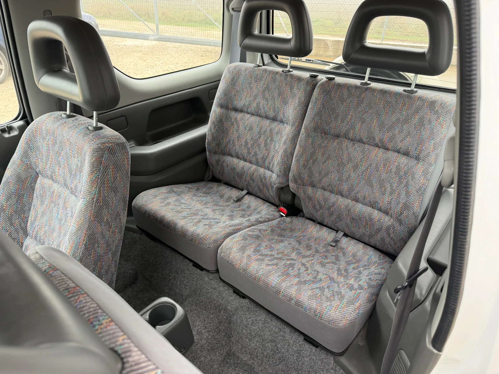 Suzuki Jimny 1.3/80кс 4х4 Климатик 100000км Сервизни Документи - изображение 10