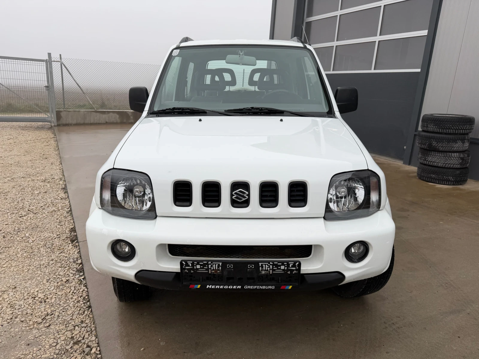 Suzuki Jimny 1.3/80кс 4х4 Климатик 100000км Сервизни Документи - изображение 2