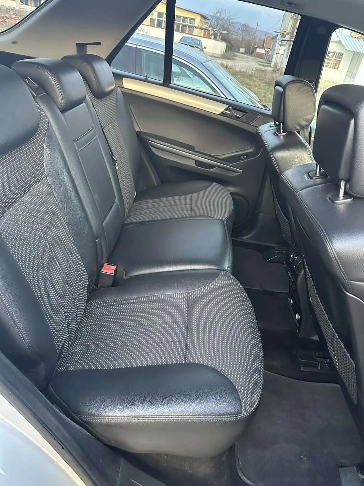 Mercedes-Benz ML 320 CDI 4MATIC 7G-TRONIC  НА ПРУЖИНИ ЛИЗИНГ, снимка 16 - Автомобили и джипове - 53790336